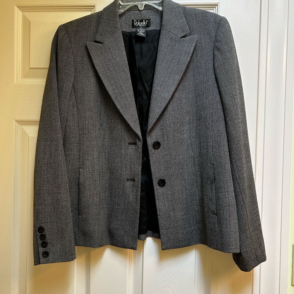 Rafaella gray blazer. 10P